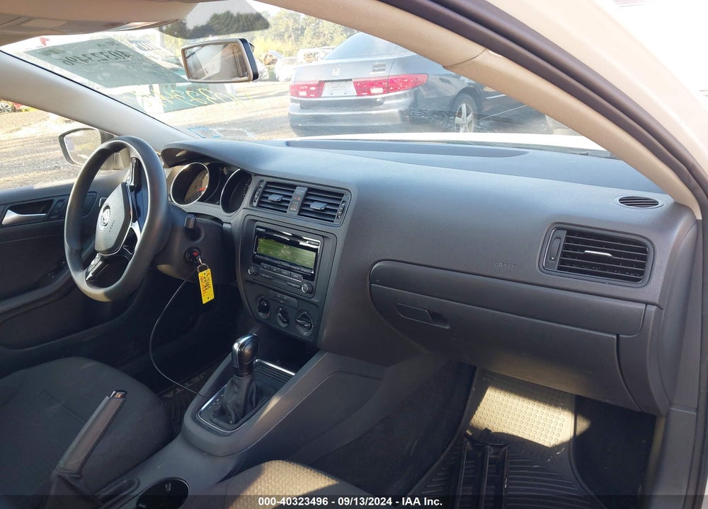 2015 VOLKSWAGEN JETTA 2.0L S VIN: 3VW2K7AJ0FM347852