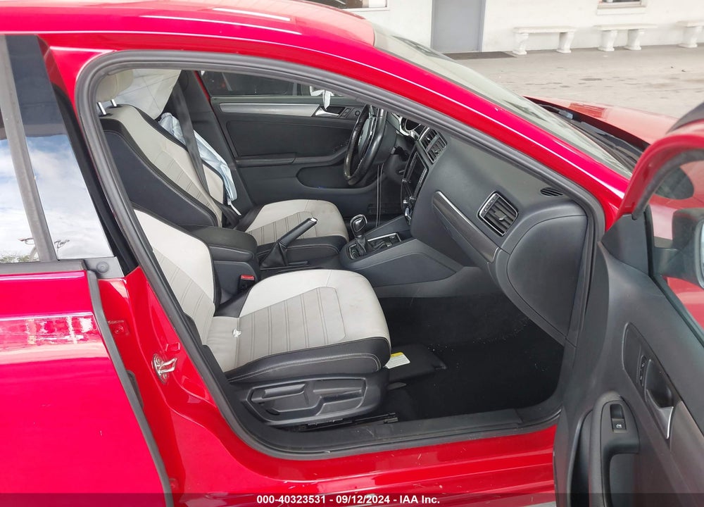 2016 VOLKSWAGEN JETTA 1.8T SPORT VIN: 3VWD17AJ2GM403464