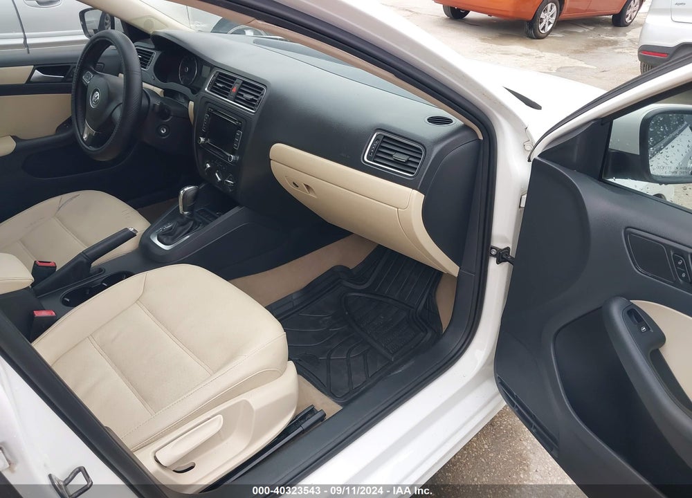 2012 VOLKSWAGEN JETTA 2.5L SE VIN: 3VWDX7AJ9CM422215