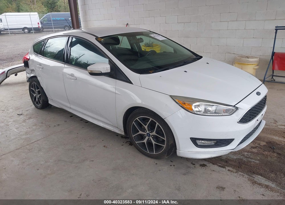 2016 FORD FOCUS SE VIN: 1FADP3K21GL337451