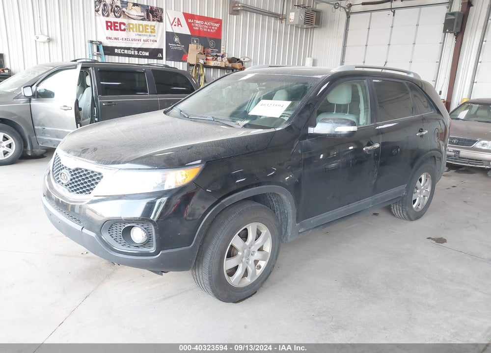 2013 KIA SORENTO LX VIN: 5XYKT4A66DG323737