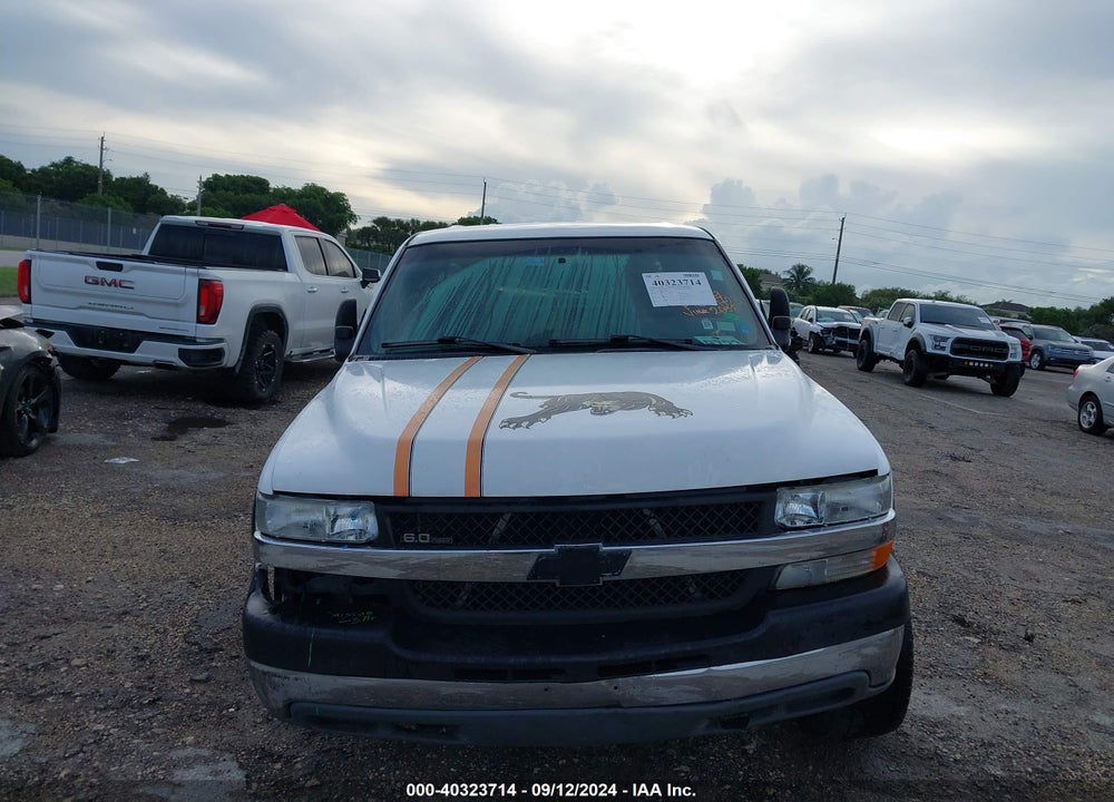 2001 CHEVROLET SILVERADO 2500HD VIN: 1GCHC23U21F122653