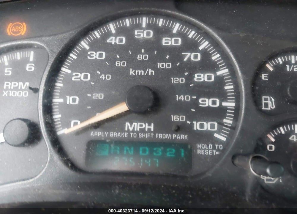 2001 CHEVROLET SILVERADO 2500HD VIN: 1GCHC23U21F122653