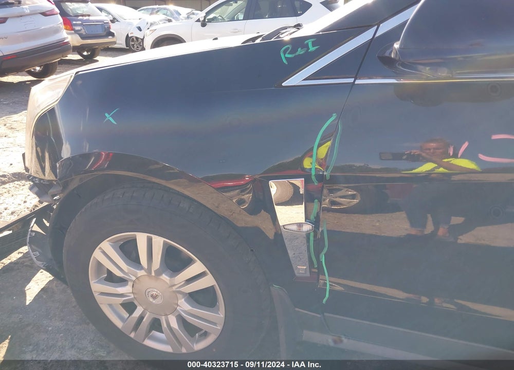 2011 CADILLAC SRX STANDARD VIN: 3GYFNGEY0BS596932
