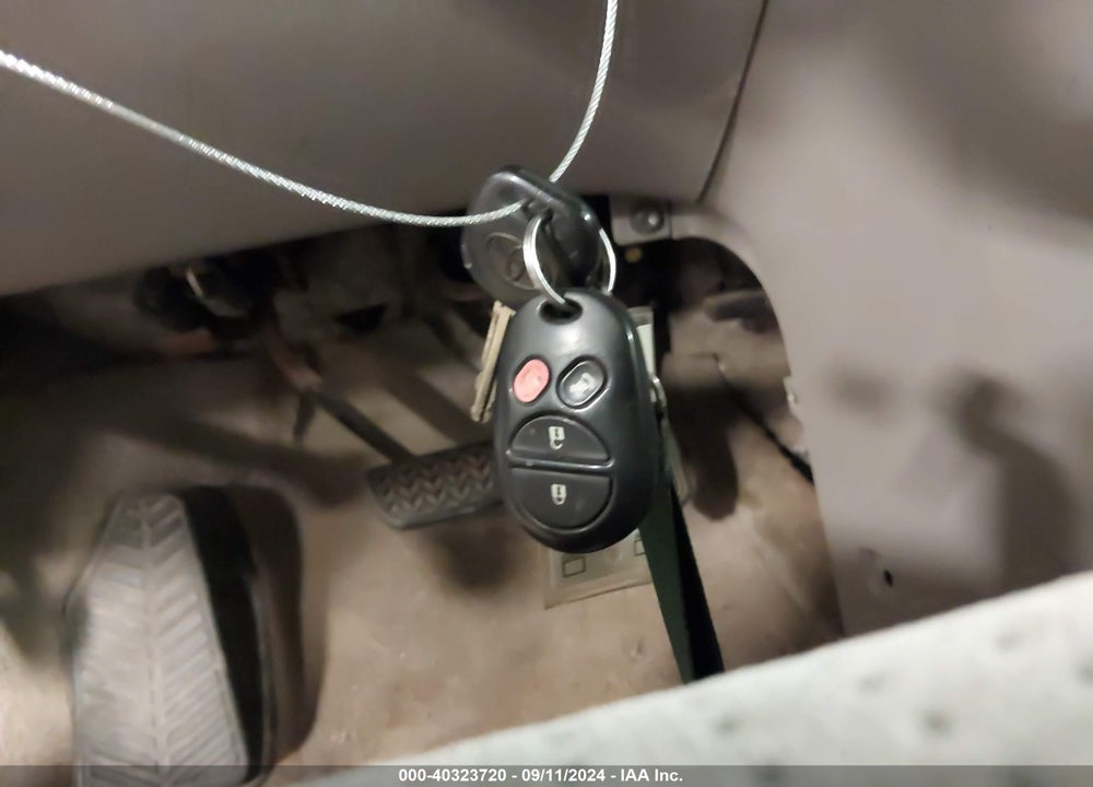 2008 TOYOTA SIENNA VIN: 5TDZK23C18S153868