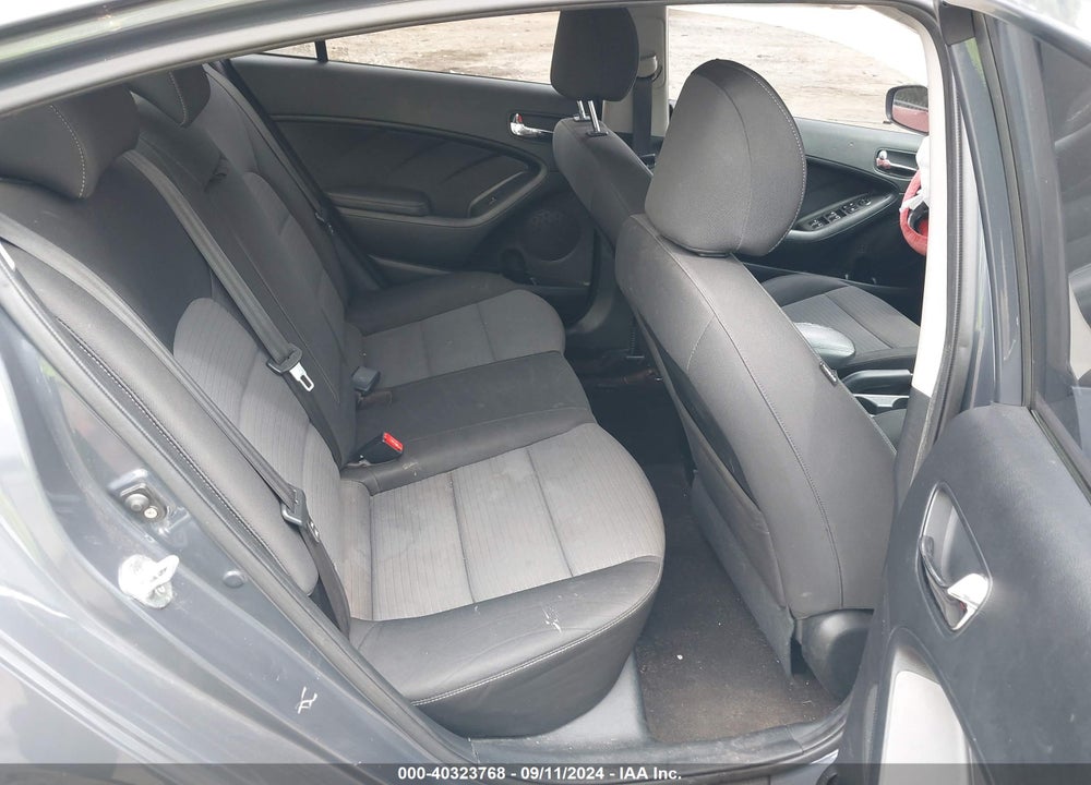 2015 KIA FORTE LX VIN: KNAFX4A62F5401963