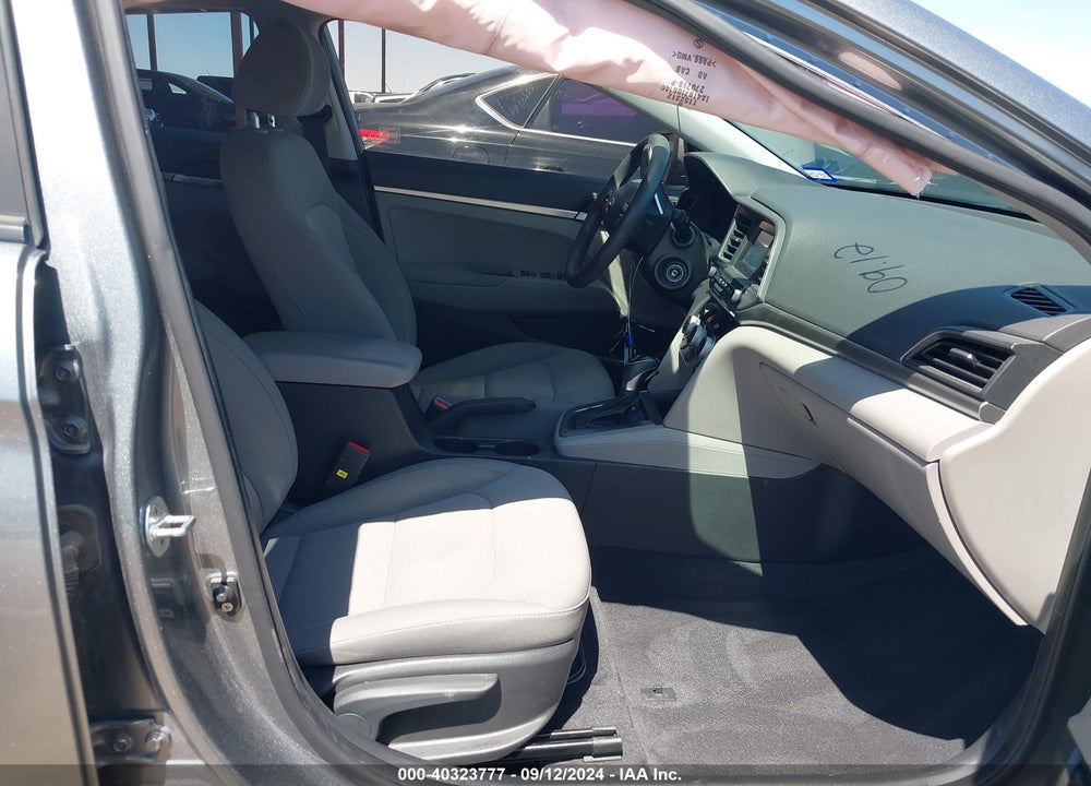 2019 HYUNDAI ELANTRA SE VIN: KMHD74LFXKU793920