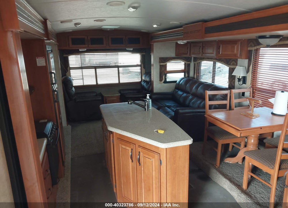 2014 KEYSTONE COUGAR VIN: 4YDT31926EA510351