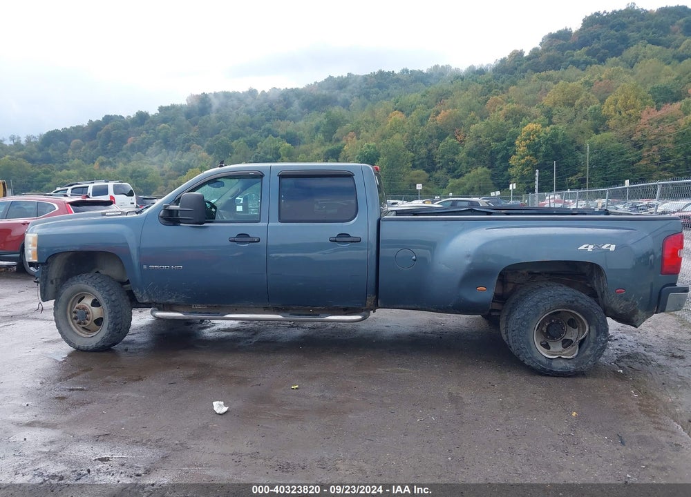 2008 CHEVROLET SILVERADO 3500HD LTZ VIN: 1GCJK33628F211421