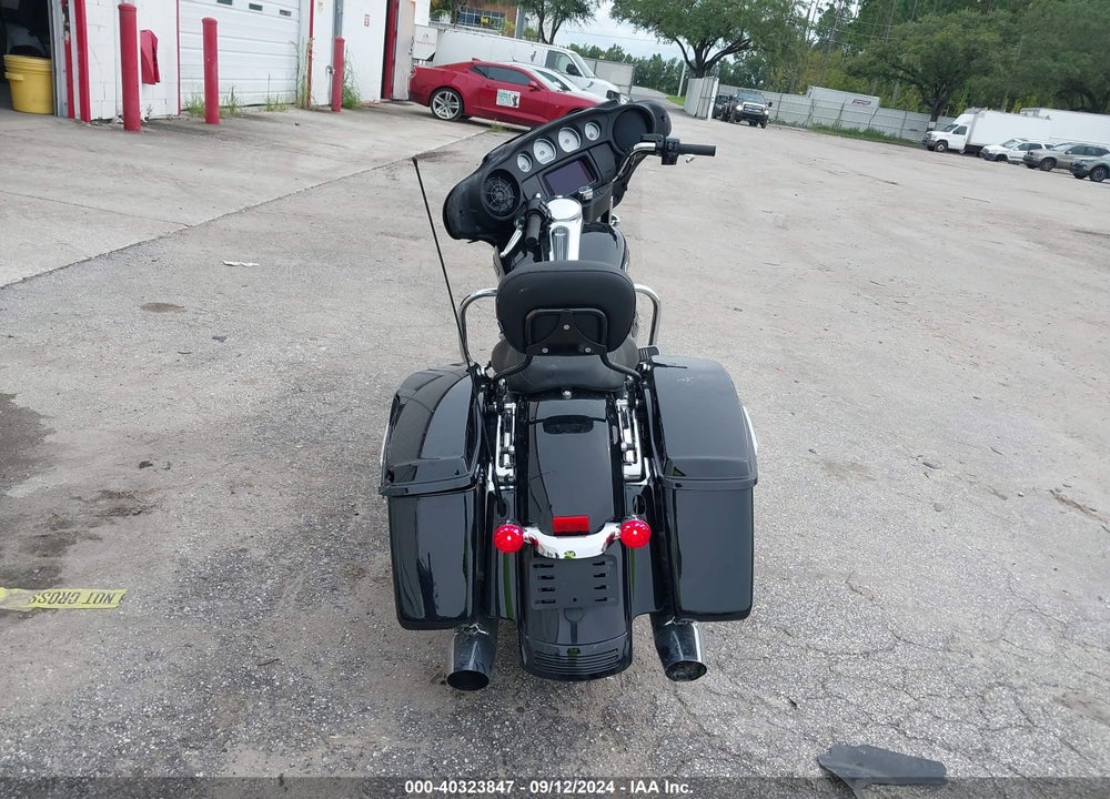 2023 HARLEY-DAVIDSON FLHX VIN: 1HD1KBC11PB630671