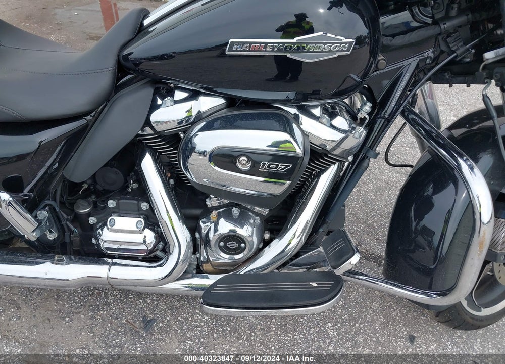 2023 HARLEY-DAVIDSON FLHX VIN: 1HD1KBC11PB630671