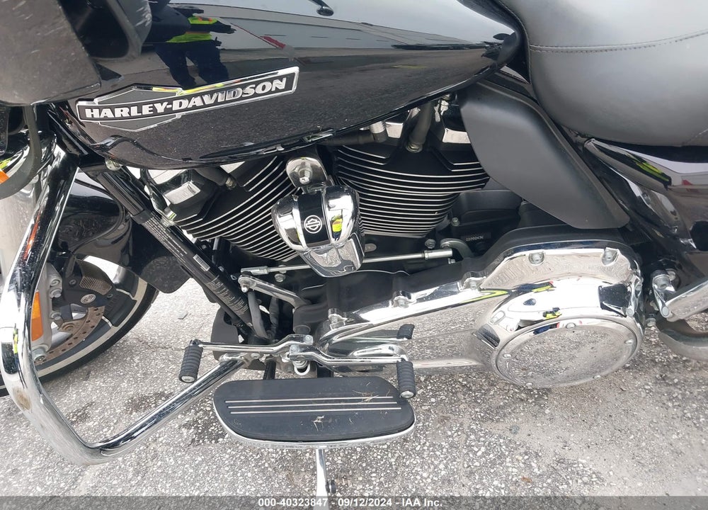 2023 HARLEY-DAVIDSON FLHX VIN: 1HD1KBC11PB630671