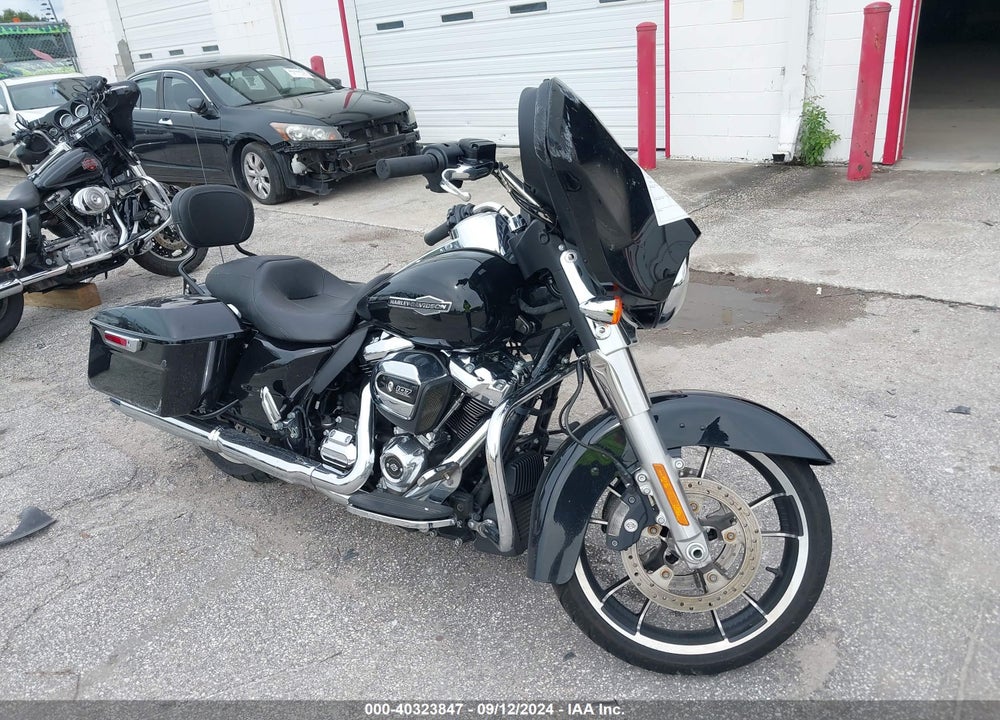 2023 HARLEY-DAVIDSON FLHX VIN: 1HD1KBC11PB630671