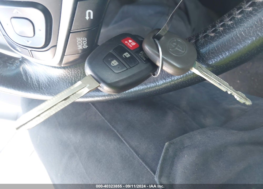 2016 TOYOTA CAMRY SE VIN: 4T1BF1FK3GU180143