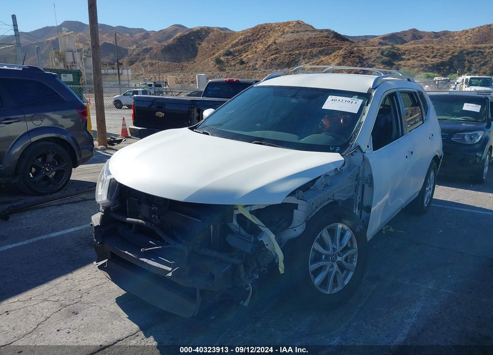 2018 NISSAN ROGUE SV VIN: KNMAT2MV0JP593848