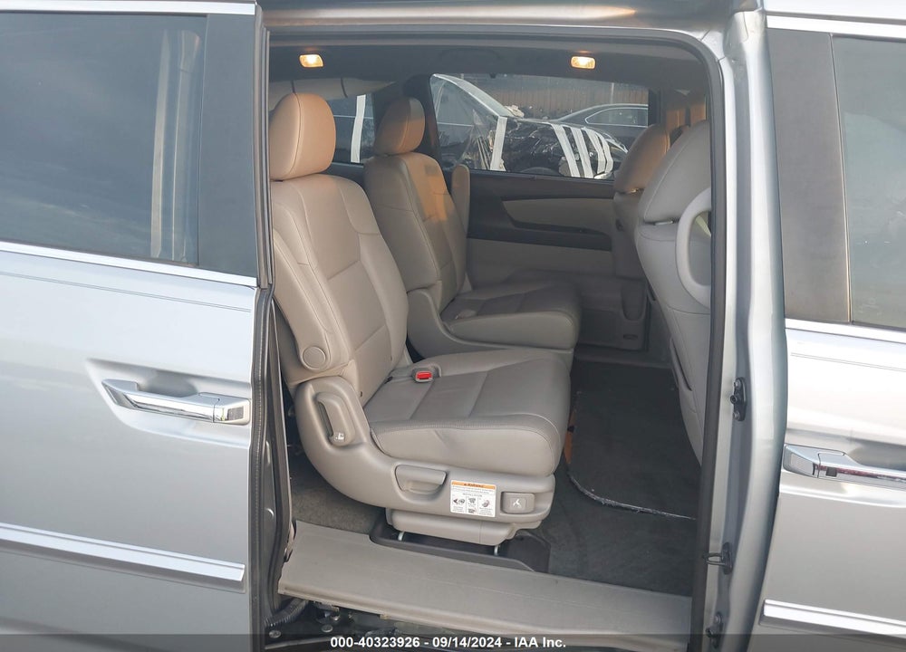 2016 HONDA ODYSSEY EX-L VIN: 5FNRL5H6XGB100607