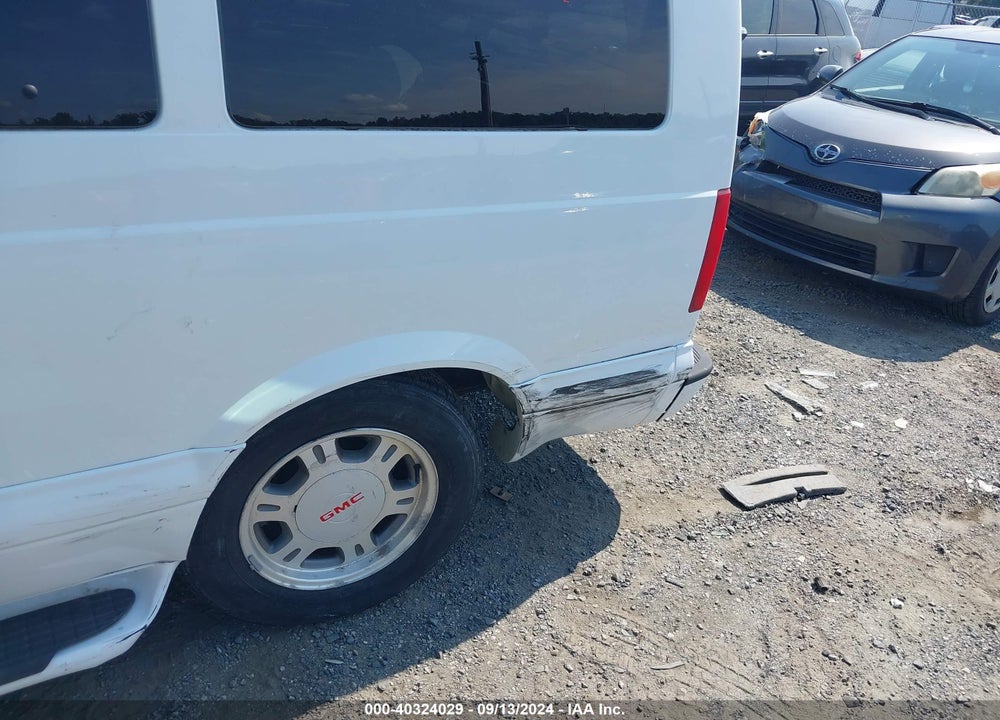 2003 GMC SAFARI VIN: 1GKDM19X93B504216