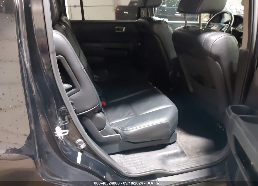 2012 HONDA PILOT TOURING VIN: 5FNYF4H90CB053508