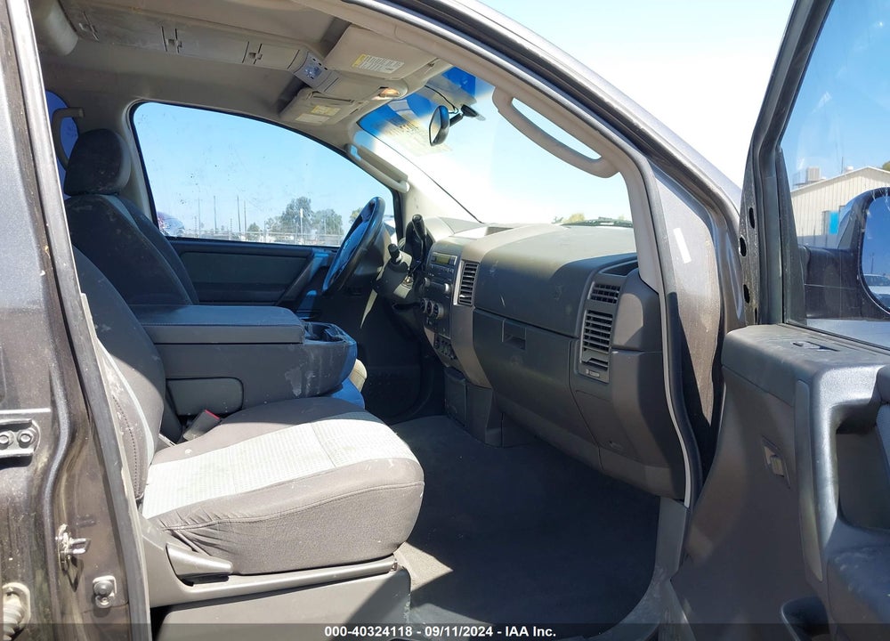 2005 NISSAN TITAN SE VIN: 1N6AA07A85N569914