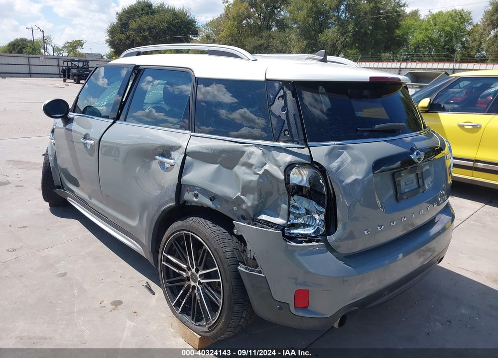 2018 MINI COUNTRYMAN COOPER S VIN: WMZYT3C33J3E00610