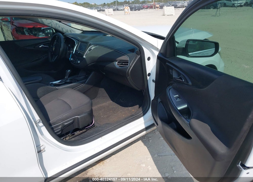 2018 CHEVROLET MALIBU LT VIN: 1G1ZD5ST5JF250325