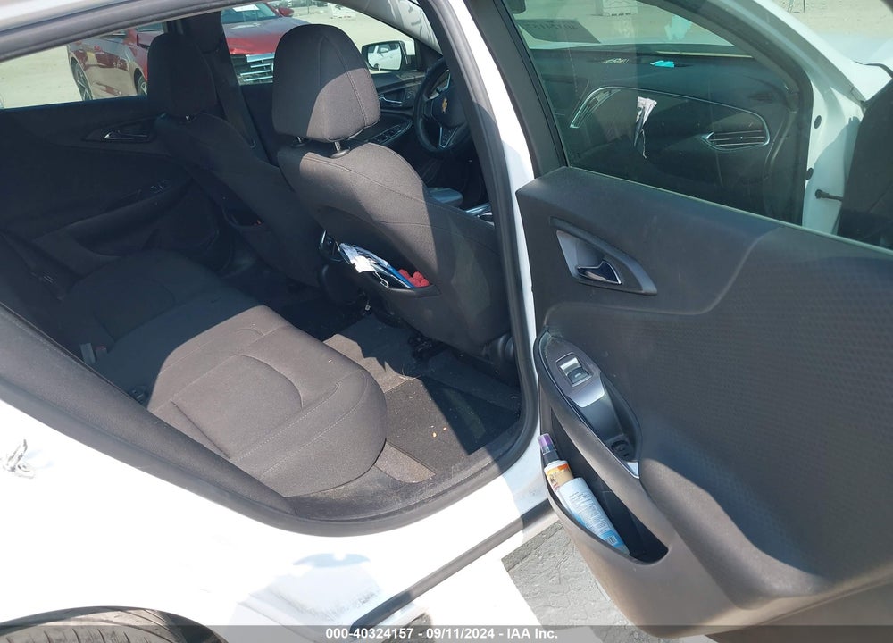 2018 CHEVROLET MALIBU LT VIN: 1G1ZD5ST5JF250325