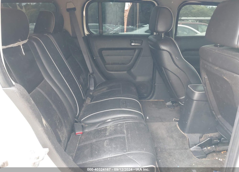 2006 HUMMER H3 SUV VIN: 5GTDN136768156869