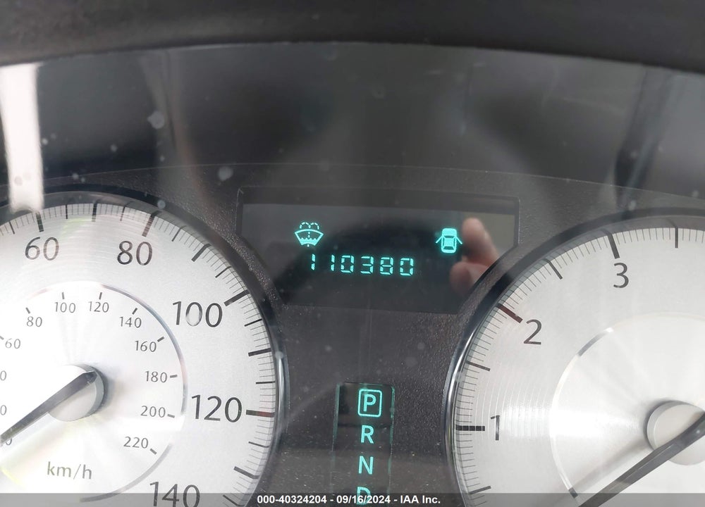 2008 CHRYSLER 300 TOURING VIN: 2C3LA53G88H283131