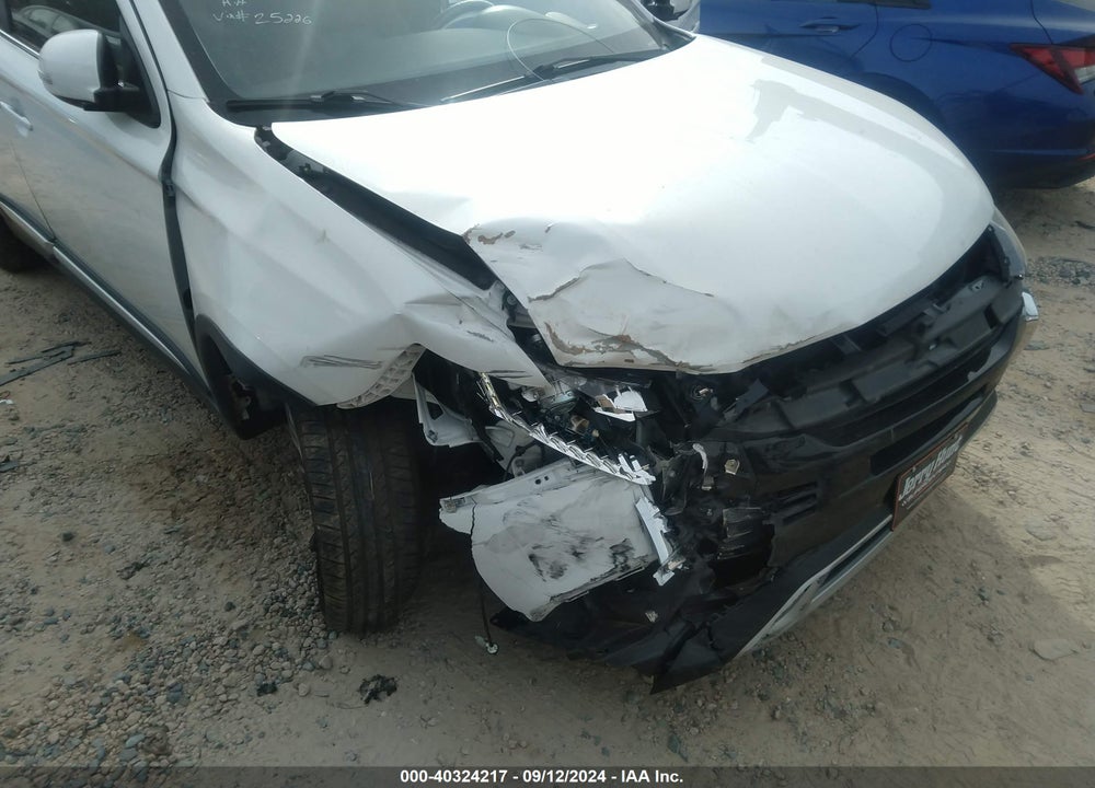 2020 MITSUBISHI OUTLANDER ES 2.4 S-AWC/LE 2.4 S-AWC/SE 2.4 S-AWC/SEL 2.4 S-AWC/SP 2.4 S-AWC VIN: JA4AZ3A38LZ025226