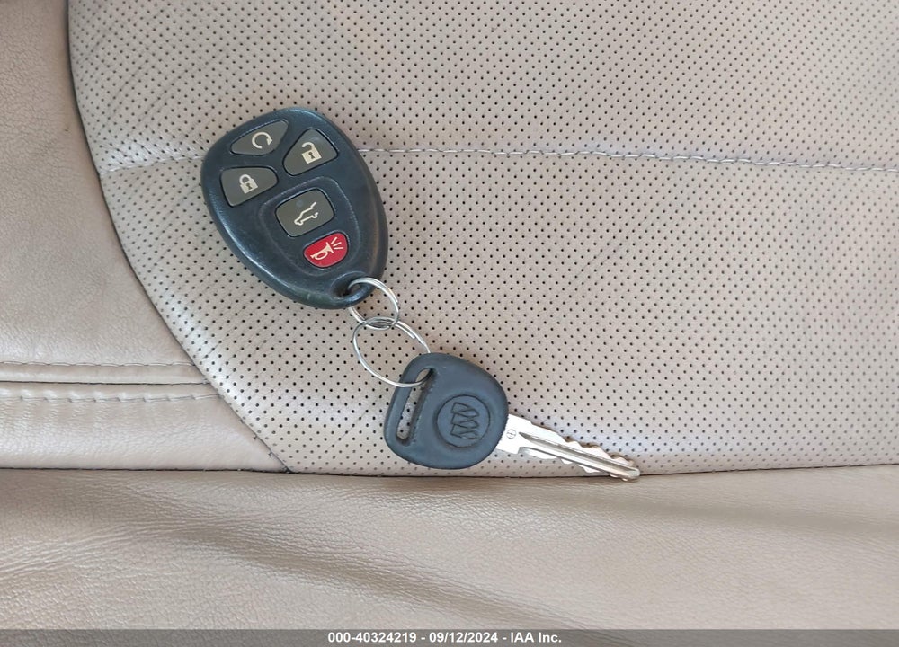 2012 BUICK ENCLAVE LEATHER VIN: 5GAKRCED1CJ256952