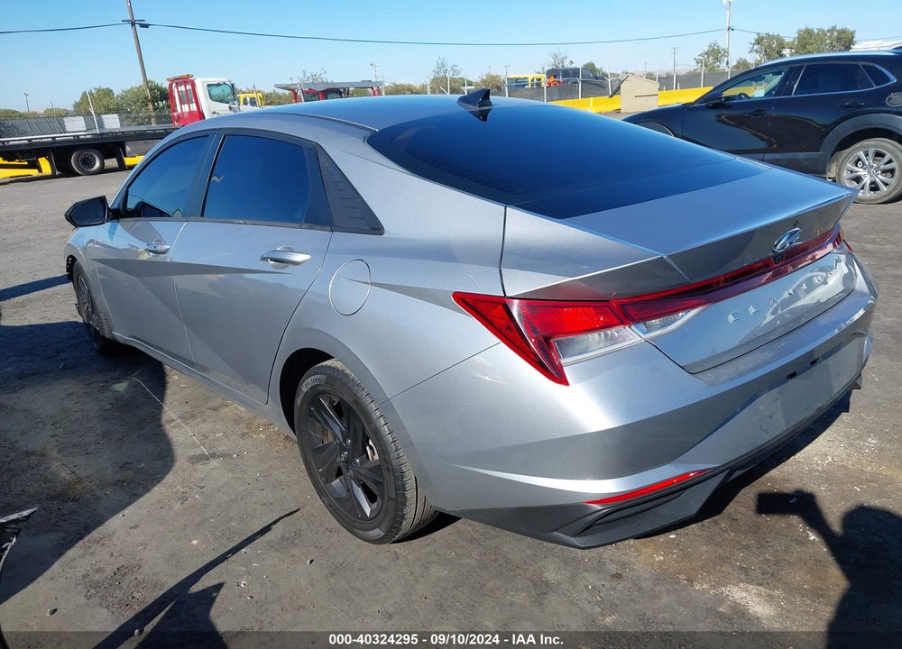 2021 HYUNDAI ELANTRA SEL VIN: 5NPLM4AG7MH038080