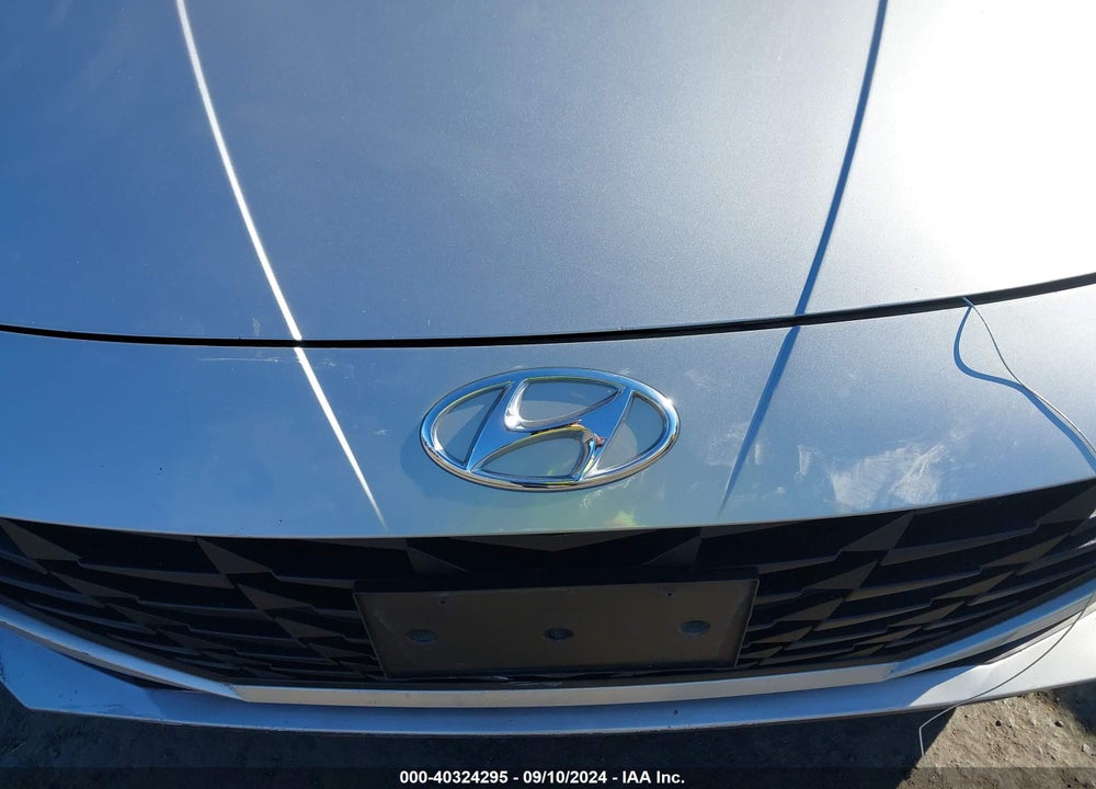2021 HYUNDAI ELANTRA SEL VIN: 5NPLM4AG7MH038080