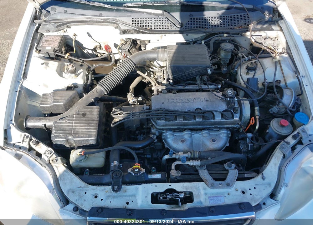 1998 HONDA CIVIC LX VIN: 2HGEJ6673WH553662