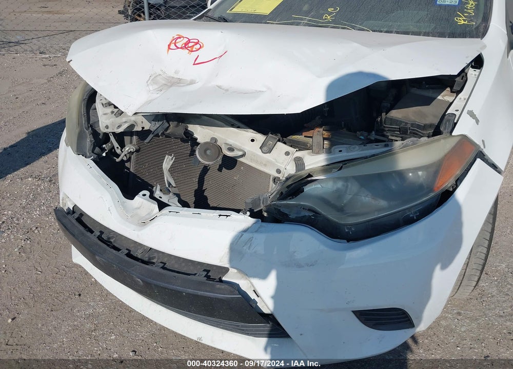 2015 TOYOTA COROLLA LE VIN: 5YFBURHE9FP244262