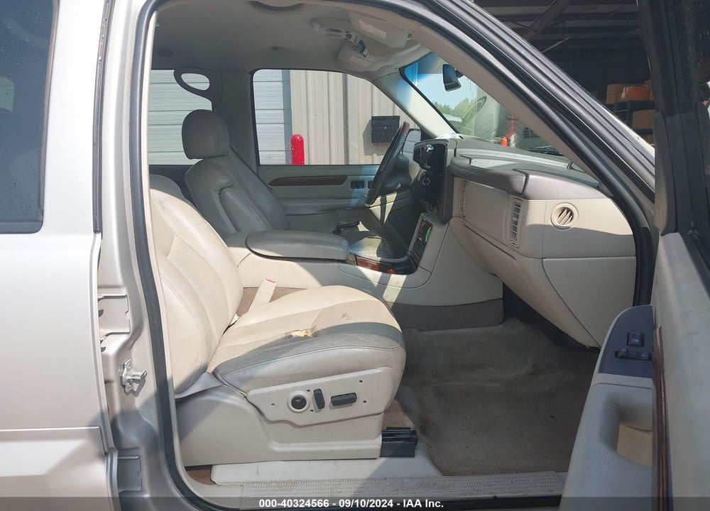 2005 CADILLAC ESCALADE STANDARD VIN: 1GYEC63T95R103162