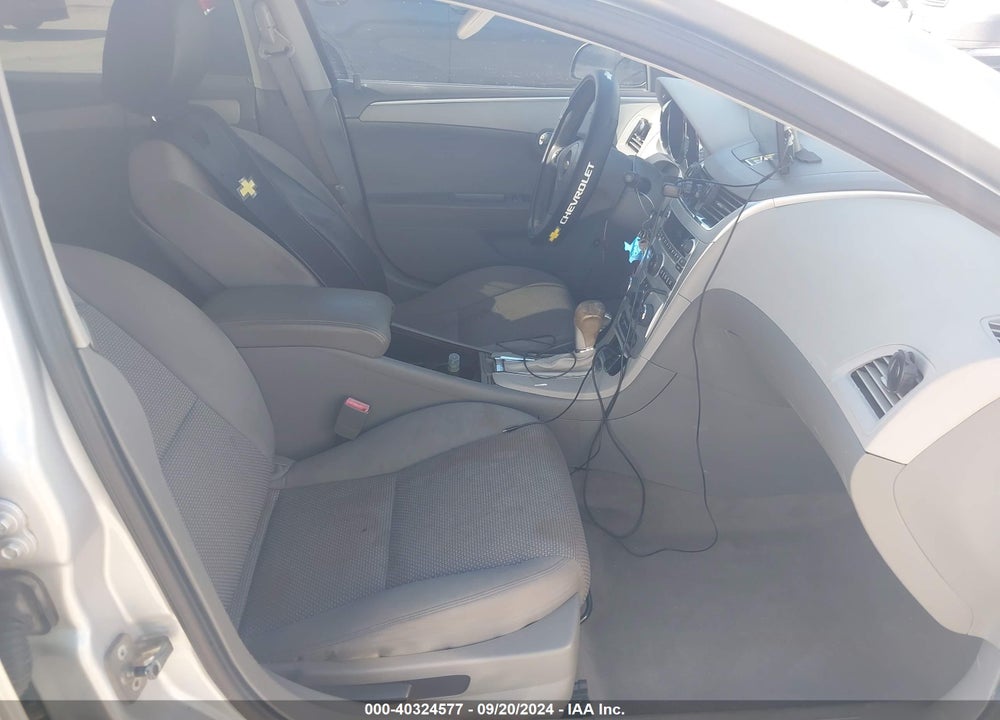 2011 CHEVROLET MALIBU LS VIN: 1G1ZA5E17BF111690