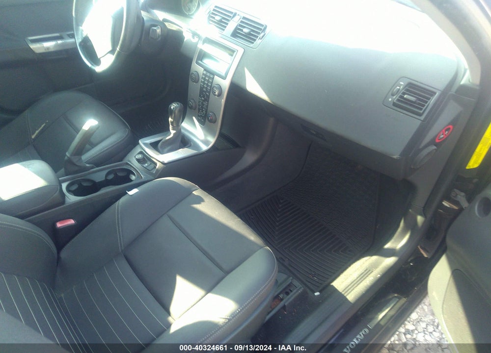 2006 VOLVO S40 T5 VIN: YV1MS682862182526