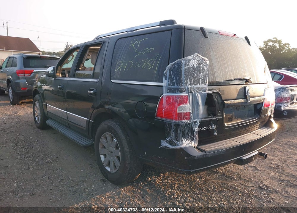 2008 LINCOLN NAVIGATOR VIN: 5LMFU27588LJ10132