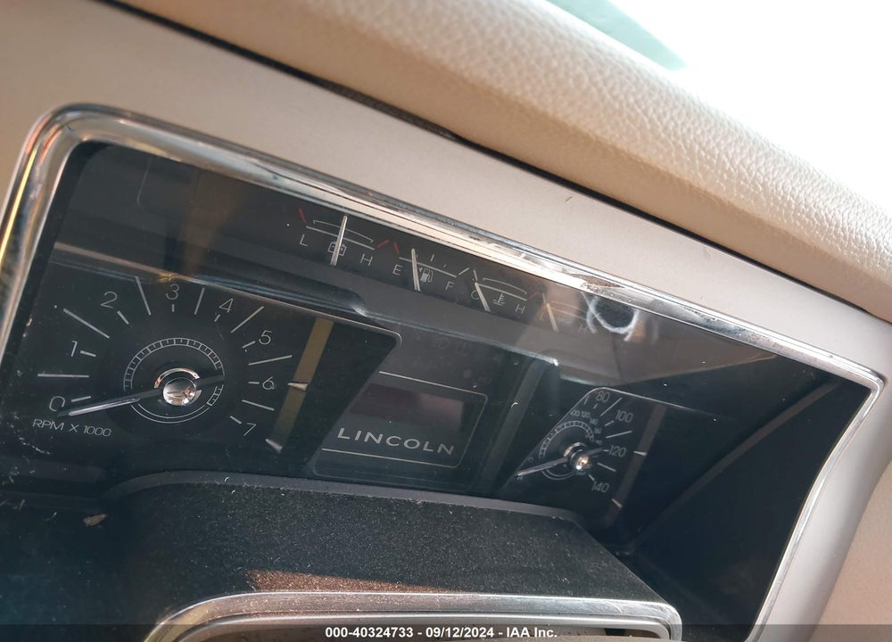 2008 LINCOLN NAVIGATOR VIN: 5LMFU27588LJ10132