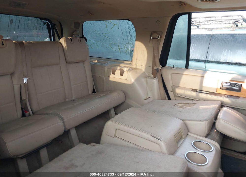 2008 LINCOLN NAVIGATOR VIN: 5LMFU27588LJ10132