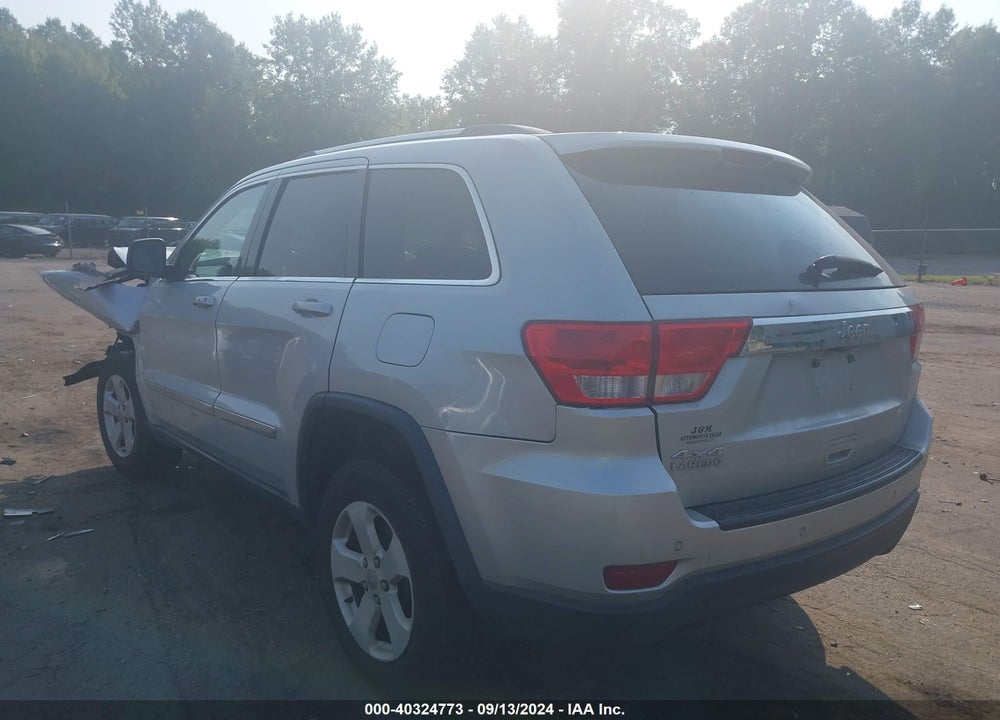 2013 JEEP GRAND CHEROKEE VIN: 1C4RJFAG1DC542568