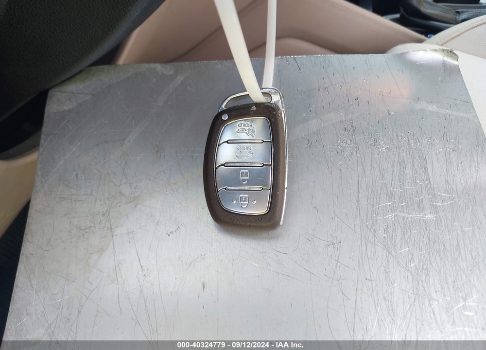 2017 HYUNDAI TUCSON SPORT VIN: KM8J33A28HU461203