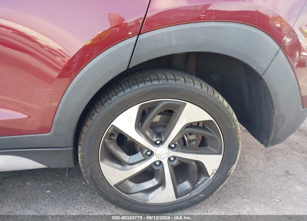 2017 HYUNDAI TUCSON SPORT VIN: KM8J33A28HU461203