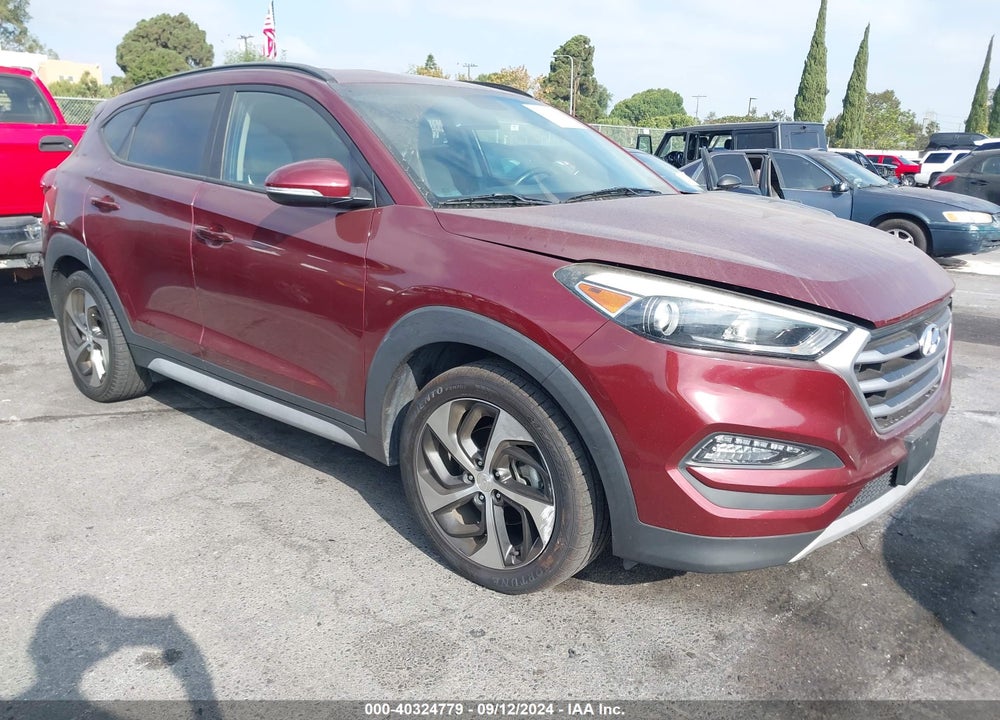 2017 HYUNDAI TUCSON SPORT VIN: KM8J33A28HU461203