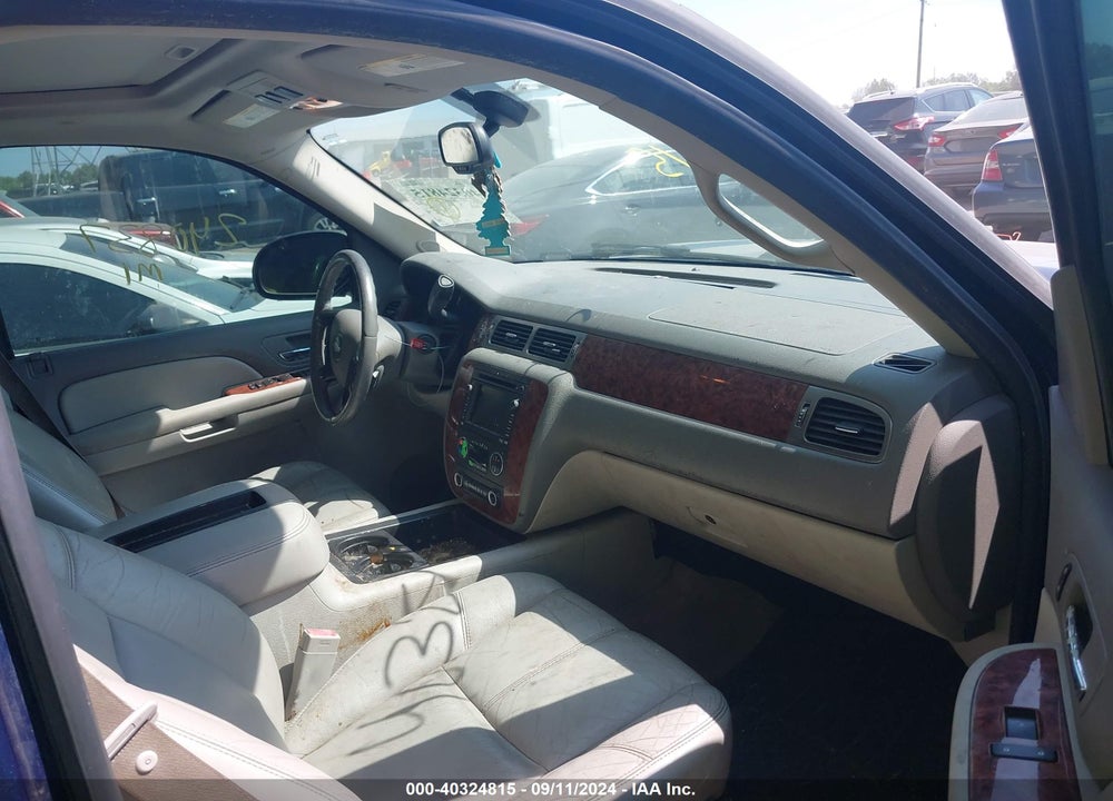 2007 CHEVROLET SUBURBAN 1500 LTZ VIN: 1GNFK16327J231893