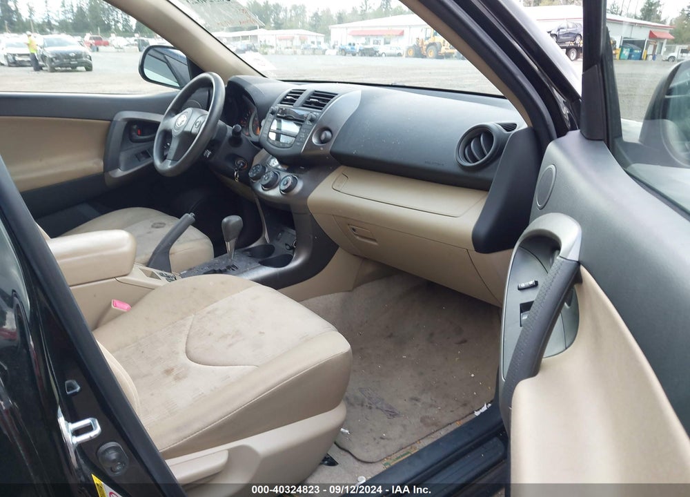 2009 TOYOTA RAV4 VIN: JTMBF33V89D011382