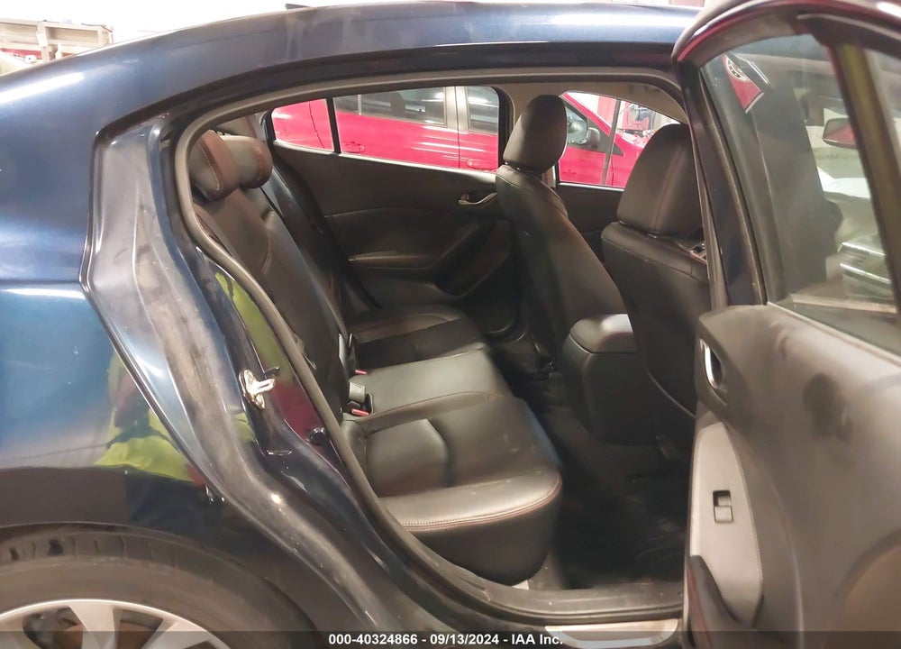 2015 MAZDA 3 S TOURING VIN: JM1BM1V38F1238719