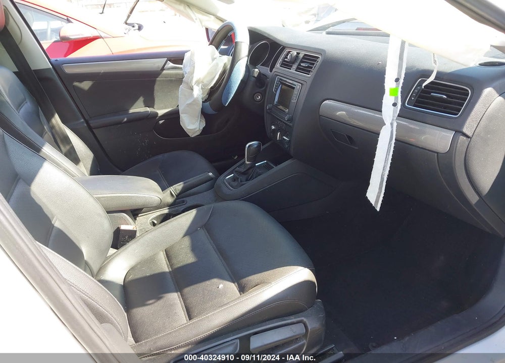2018 VOLKSWAGEN JETTA VIN: 3VWDB7AJ6JM205930