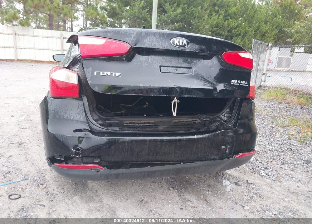 2015 KIA FORTE LX VIN: KNAFX4A62F5382492