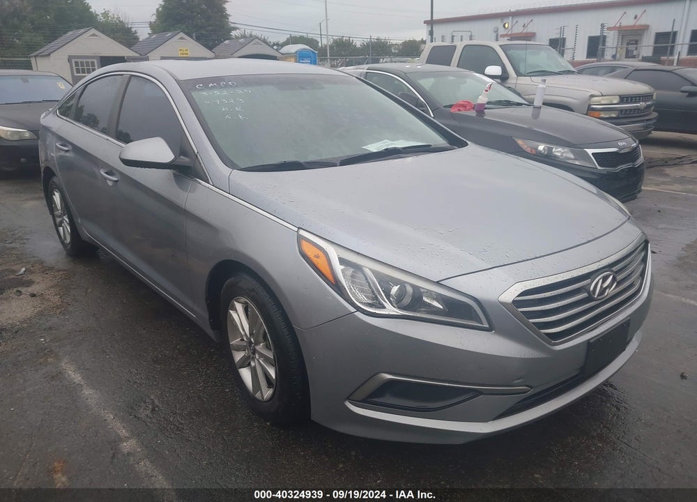 2016 HYUNDAI SONATA SE VIN: 5NPE24AF7GH319323